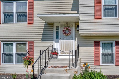 212 Callow Pl, New Castle, DE 19720-4772
