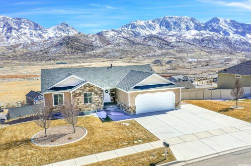 1341 Cedar Pass Dr, Payson, UT 84655-5623