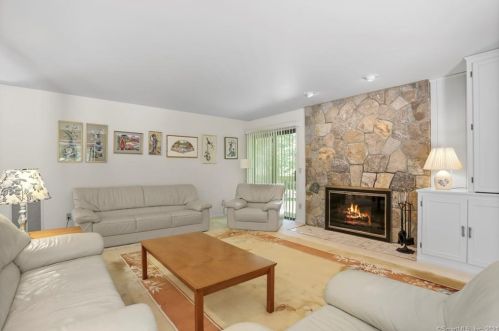 3 Briar Woods Trl, Stamford, CT 06903-1733