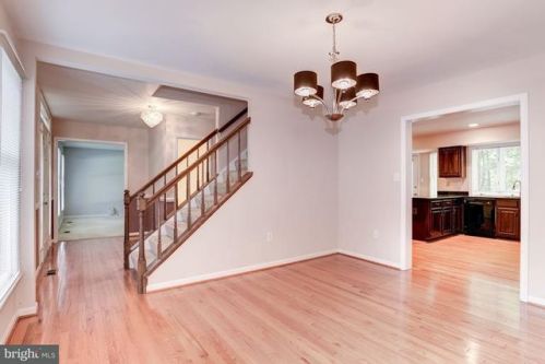 3303 Rollingwood Dr, Woodbridge VA  22192-4436 exterior