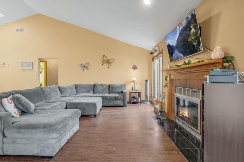 3399 Bay Highlands Dr, Green Bay, WI 54311-7319