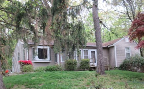 7 Carol Dr, Poughkeepsie NY  12603-2603 exterior