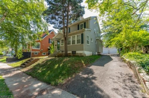 398 Drake Ave, Roselle NJ  07203-1414 exterior