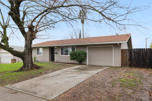 7313 Hutchins Way, North Highlands CA  95660-3437 exterior