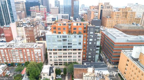 1101 Locust St, Philadelphia PA  19107-5519 exterior