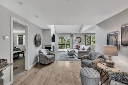 51 Portside Dr, Mashpee MA 02649-2851 exterior