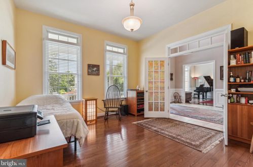 8373 Pedigrue Ct, Gainesville VA  20155-3240 exterior