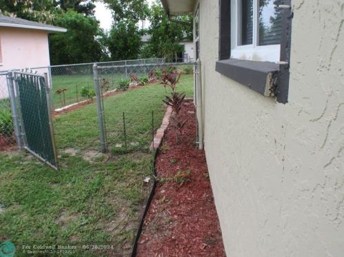 516 4 Ter, Cape Coral FL  33909-0020 exterior