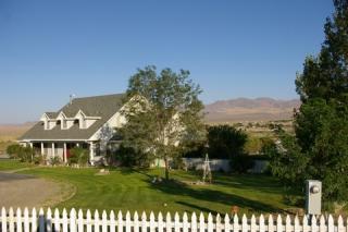 4445 Maxine Dr, Winnemucca, NV 89445-2792