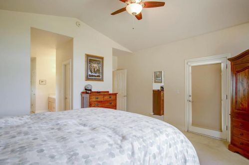 5890 Yuste Ln, Hollister CA  95023-9538 exterior