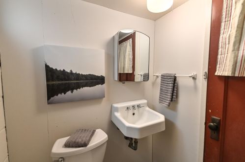 5616 Washington Blvd, Milwaukee WI 53208-1647 exterior