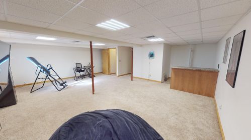 348 Woodridge Pl, Manitowoc WI  54220-7169 exterior