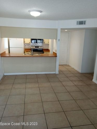 138 Country Club Dr, Titusville FL  32780-8607 exterior