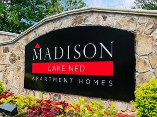 4025 Lake Ned Village Cir, Winter Haven FL  33884-2587 exterior