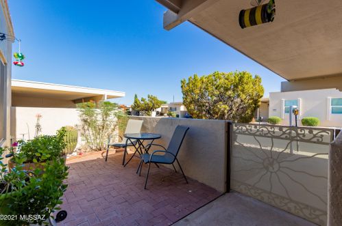 1054 Caribe Ave, Tucson, AZ 85710-1258