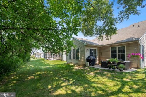 15 Meadowview Dr, Pilesgrove NJ  08098-2539 exterior