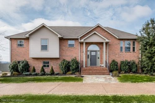 1523 Indian Meadows Dr, Franklin TN  37064-9623 exterior