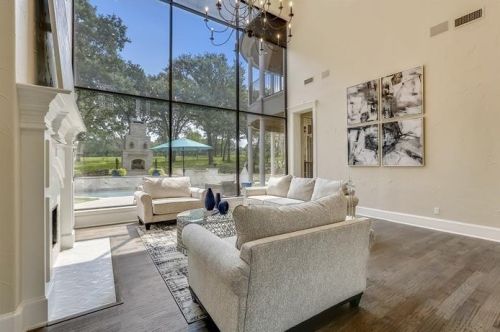 4700 Tour 18 Dr, Lewisville TX  75022-6450 exterior