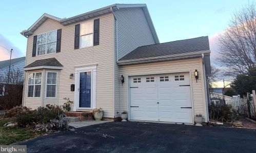 73 Prince St, Littlestown, PA 17340-1322