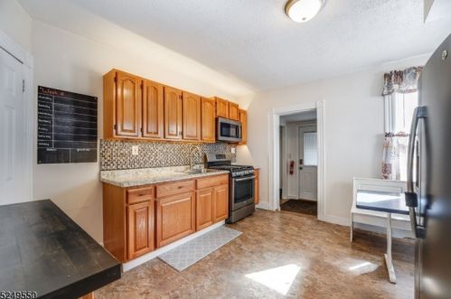 151 1st Ave, Roselle, NJ 07203-1209