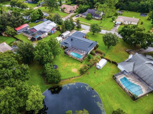 1135 Wisper Run Ct, Lutz FL  33558-5185 exterior