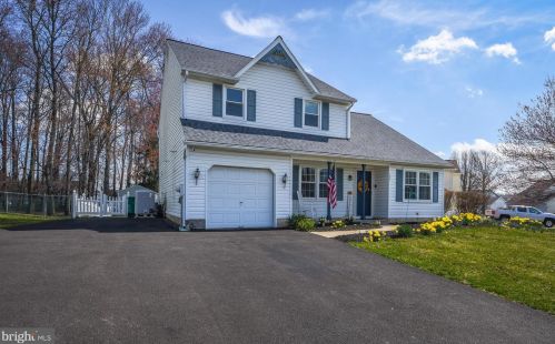 547 Stanford Rd, Fairless Hills, PA 19030-4021