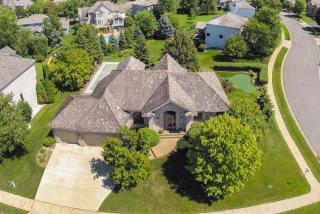 9541 Wyoming Ave, Minneapolis, MN 55438-2902