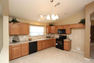 40882 Hayden Dr, Maricopa, AZ 85138-6566