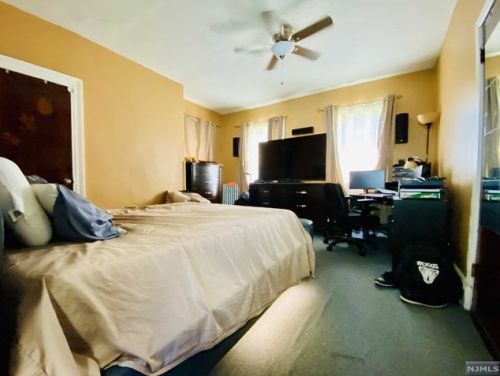 215 Montgomery St, Bloomfield NJ  07003-4926 exterior