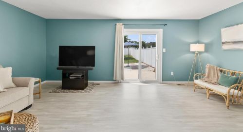 3 Ingrid Ct, Wilmington DE  19808-4062 exterior