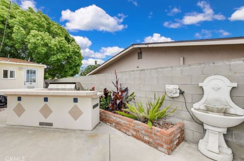 223 Benbow St, Covina CA 91722-2909 exterior