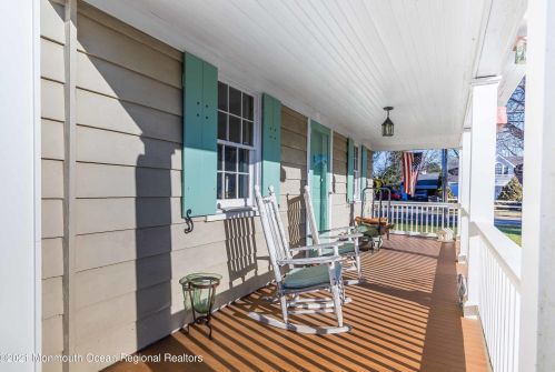 831 Riverview Dr, Brielle, NJ 08730-1632