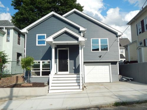 115 Chatham St, Providence, RI 02904-2426