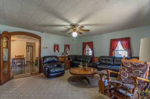 1179 Barkeyville Rd, Grove City PA  16127-4901 exterior