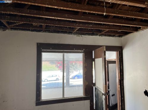 2826 14 Ave, Oakland CA  94602-1012 exterior