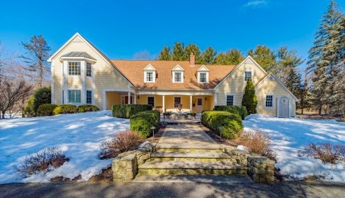 20 Winter St, Medfield MA 02052-1311 exterior