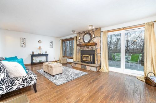 80 Mount Sumner Dr, Manchester CT  06043-7248 exterior