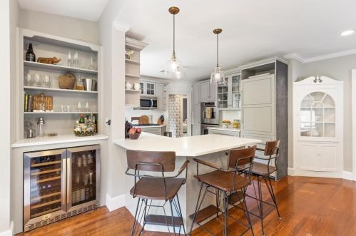 119 Rhinecliff St, Arlington MA 02476-7332 exterior