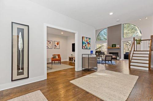1 Cobblefield Ln, White Plains, NY 10605-5461
