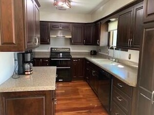 1310 Glen Ct, West Bend WI  53090-1718 exterior