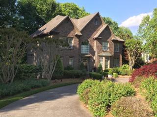 905 Ashley Glen Dr, Winston Salem, NC 27104-1361
