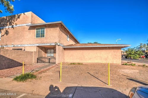 4231 69th Ln, Phoenix, AZ 85033-8226