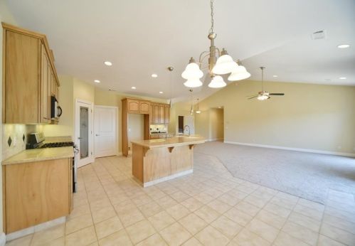 3017 Hartvickson Ln, Valley Springs CA  95252-9534 exterior