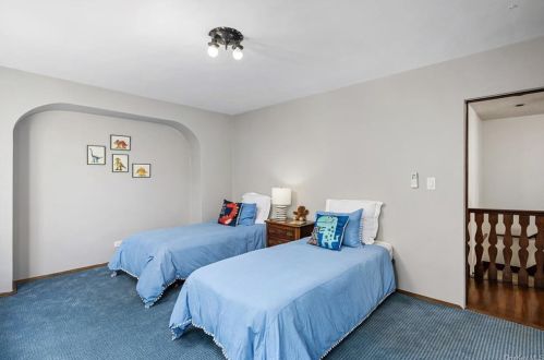 15 Kingsbury Rd, New Rochelle NY  10804-4718 exterior