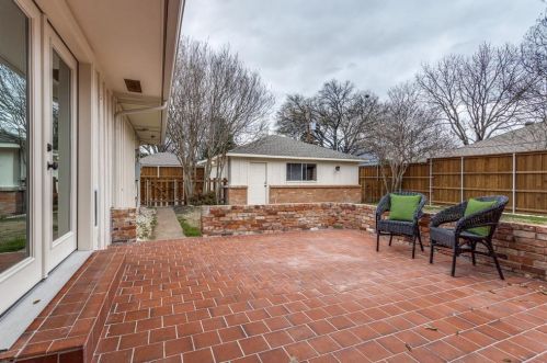 1306 Glen Cove Dr, Richardson TX  75080-3727 exterior