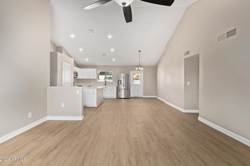 4532 Topeka Dr, Glendale AZ  85308-4460 exterior