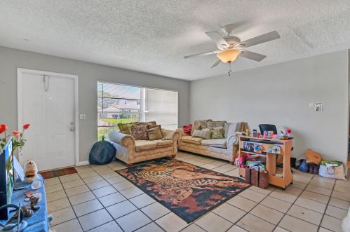 1338 13th St, West Palm Beach, FL 33401-2445