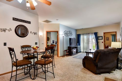 3920 92, Milwaukee WI 53228-2100 exterior