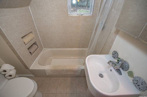 20 Washington Pl, Northport NY  11768-2936 exterior