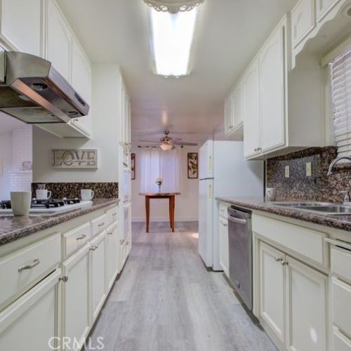 1612 Clevenger Dr, Modesto CA  95356-0813 exterior